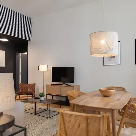 Flh Praca Comercio Bright Flat